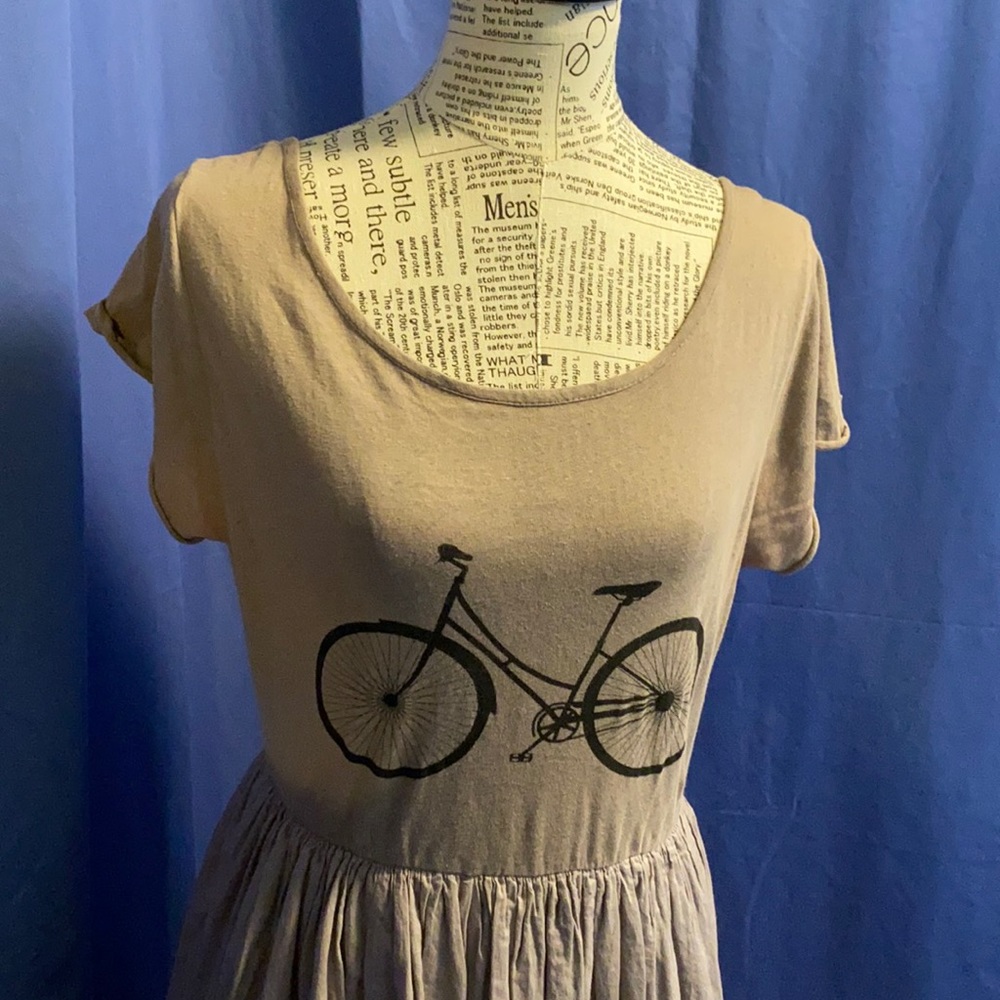Greg bicycle dress